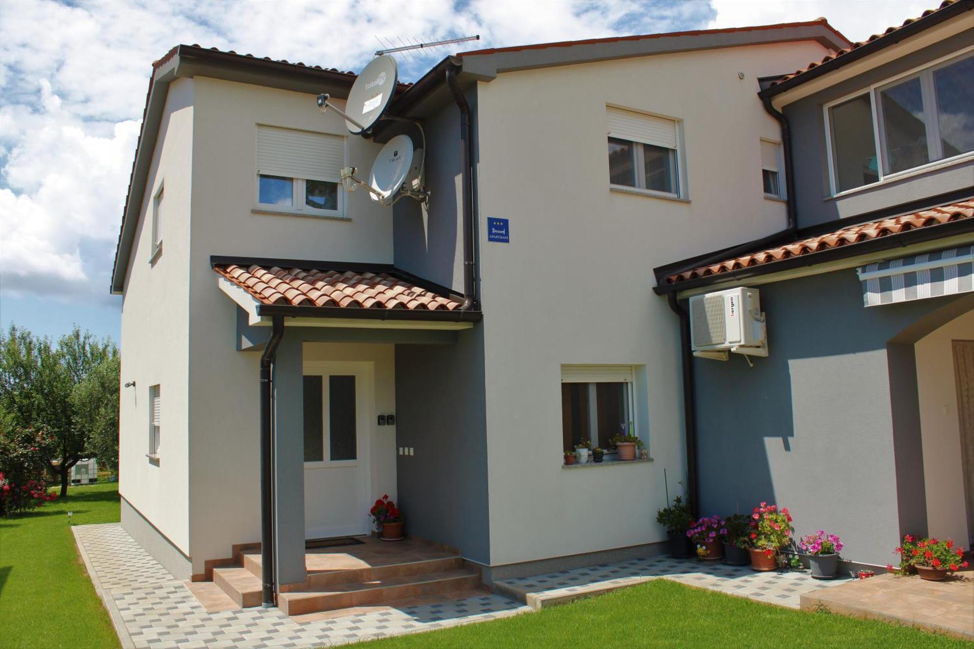 Apartments Nelle Pula Luaran gambar