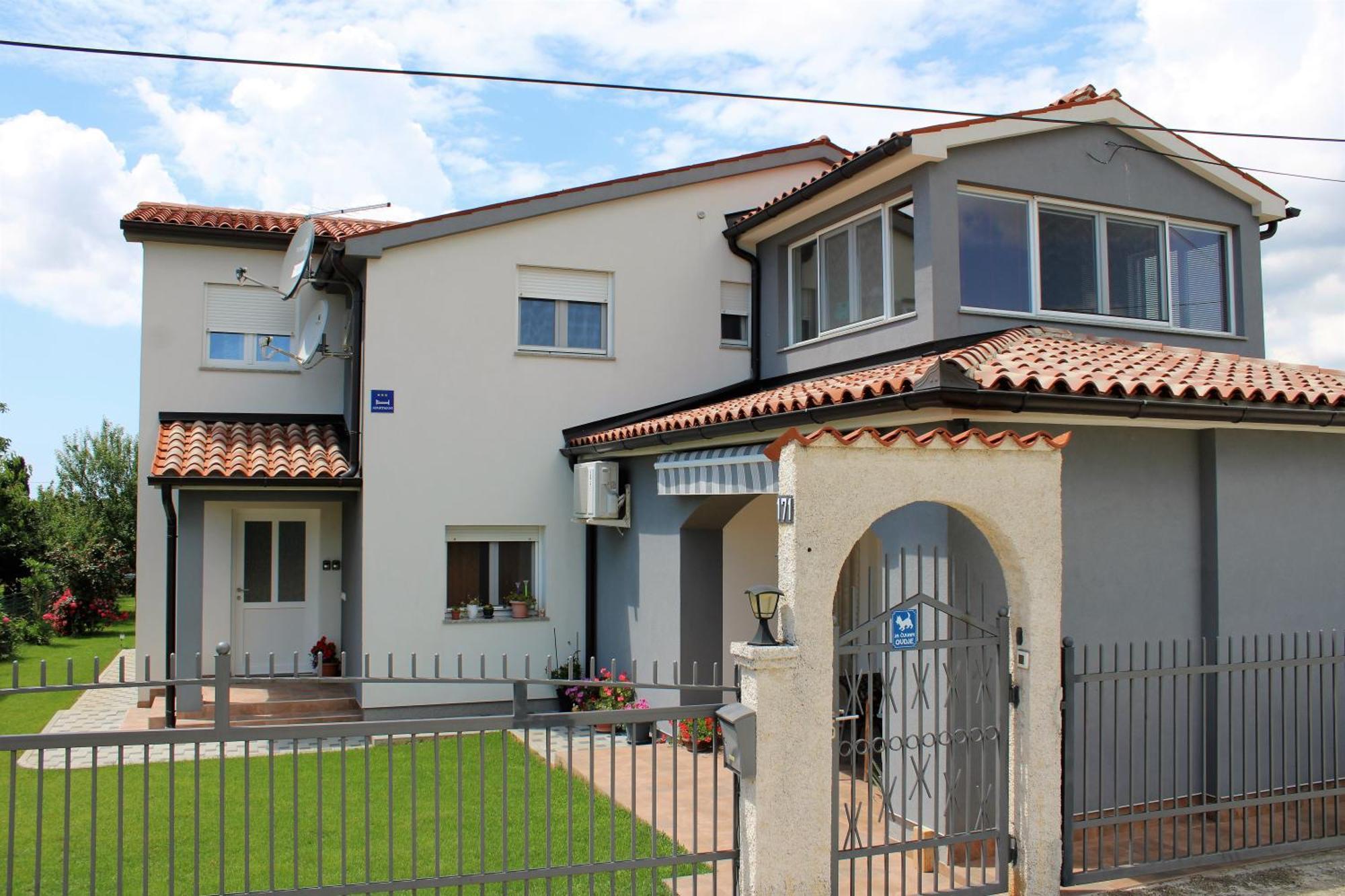 Apartments Nelle Pula Luaran gambar